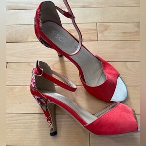 Scarlet Floral Women's Heels size 38